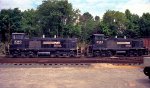 NS 2352 & 2353 together in Glenwood Yard